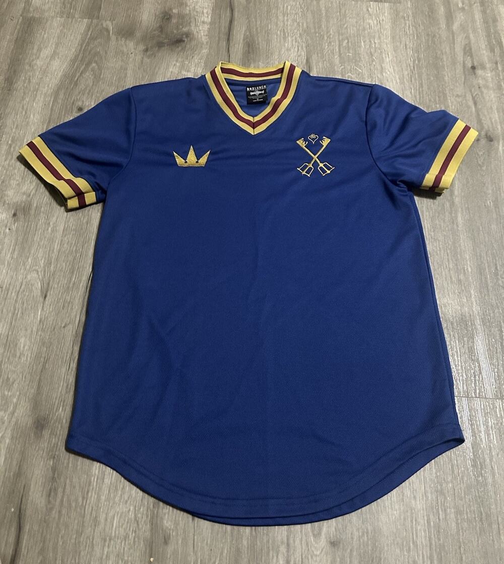 BoxLunch Kingdom Hearts Sora Keyblade Jersey Blue V-Neck Mesh Shirt Medium